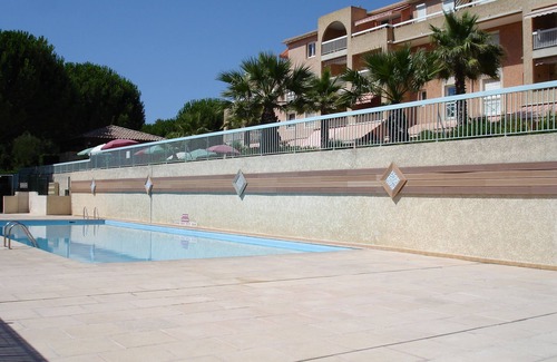 Cavalaire-sur-Mer Apartment | Apartment 4 People In Residence Secured Swimming Pool Garage CAVALAIRE/SEA