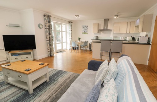 Edern Apartment | Apartment 6