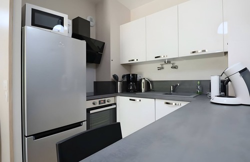 Mont-Dore Apartment | Apartment 'A1 - La Montille' with Mountain View and Wi-Fi