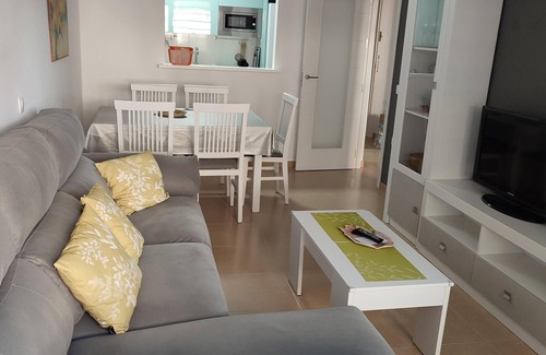 Garrucha Apartment | Apartment 'Alegria' near the Beach with Shared Pool