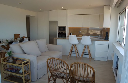 Torralta Apartment | Apartment 'Alvor Sunset' with Sea View, Wi-Fi and Air Conditioning