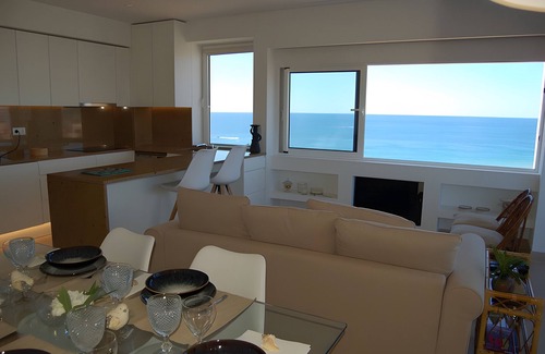 Torralta Apartment | Apartment 'Alvor Sunset' with Sea View, Wi-Fi and Air Conditioning