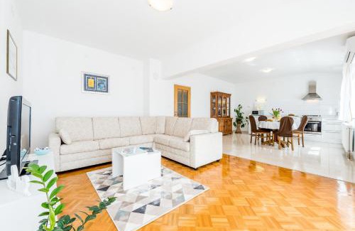 Meterize Apartment | Apartment Anamarija with sea view
