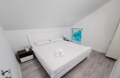 Canton 10 Apartment | Apartment Andrej