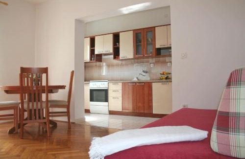 Slatine Apartment | Apartment Anton