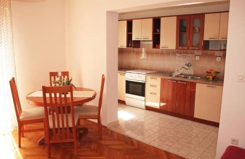 Slatine Apartment | Apartment Anton