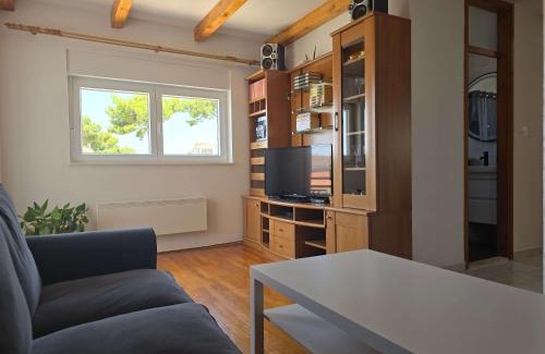 Vrpolje Apartment | Apartment Antonia