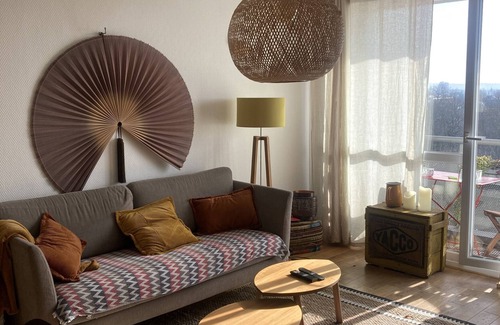 Joinville-le-Pont Apartment | Apartment 'Appartement Joinville Le Pont' with Balcony and Wi-Fi