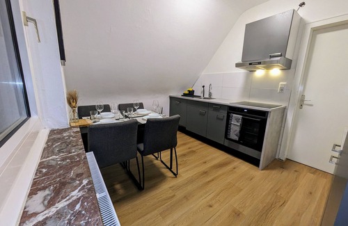 Gronau Apartment | Apartment 'Appartement - Hotel Enschede' with Balcony and Wi-Fi