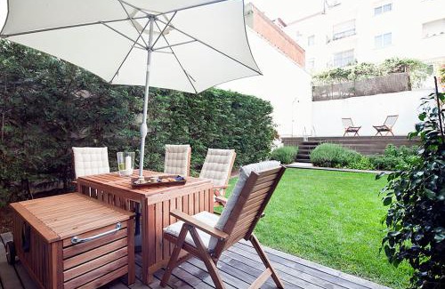 Sant Gervasi Apartment | Apartment Barcelona Rentals - Private Pool and Garden Center