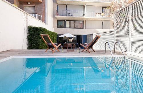 Sant Gervasi Apartment | Apartment Barcelona Rentals - Private Pool and Garden Center