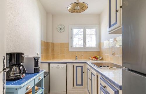 Carqueiranne Apartment | Apartment Beau Rivage by Interhome