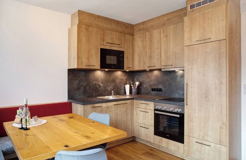 Gerlosbergeben Apartment | Apartment 'Bergliebe Top 1' with Mountain View, Balcony and Wi-Fi