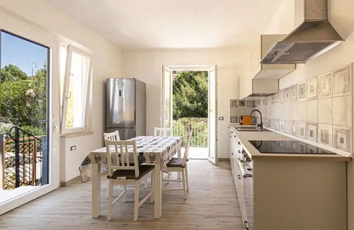 Pomonte Apartment | Apartment 'Bilocale' with Sea View, Wi-Fi and Air Conditioning