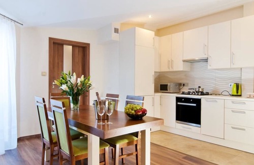 Wesoła Zachod Hotel | Apartment Bonerowska 5