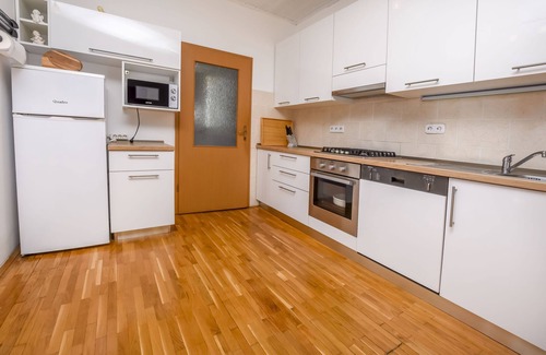 Podglavica Apartment | Apartment Bosiljka (33871-A1) - Rogoznica