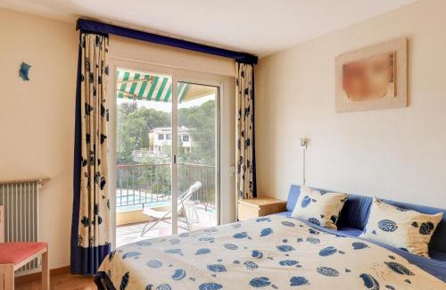 Boulouris-sur-Mer Apartment | Apartment Boulouris Mimosa by Interhome