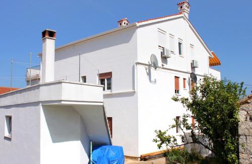 Bozava Apartment | Apartment Bozava 8100a