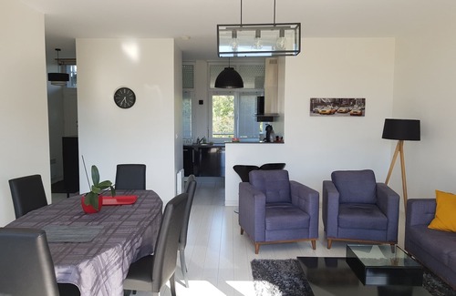 L'Aber Vrac'h Apartment | Apartment bright and quiet , whith a sea view .