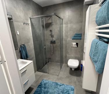 Pogorzelica Apartment | Apartment Bursztyn z ogródkiem I 250m od plażey - Apartment Bernstein mit Garten I 250m vom Strand