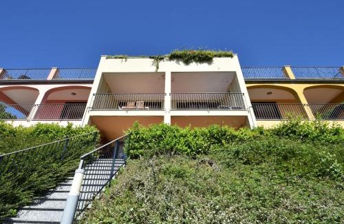 Oggebbio House | Apartment by Lake Maggiore with Stunning Views