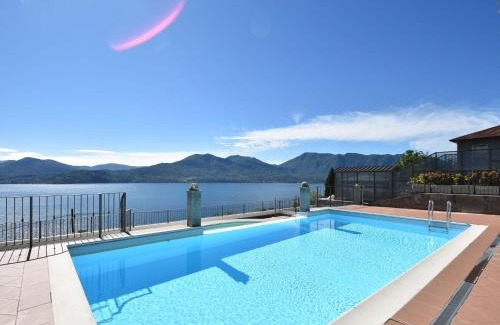 Oggebbio House | Apartment by Lake Maggiore with Stunning Views