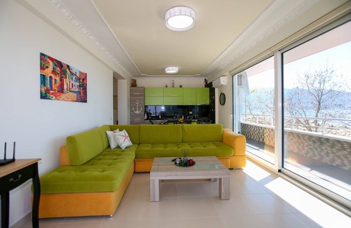 Vlore Boat Rental | Apartment by Old Beach Vlore