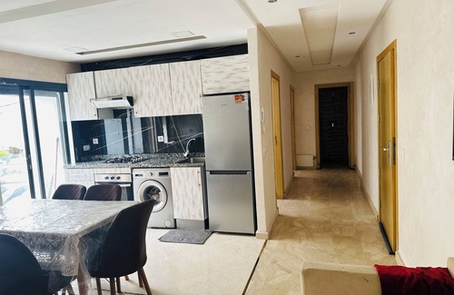 Pont Blondin Apartment | Apartment by the sea