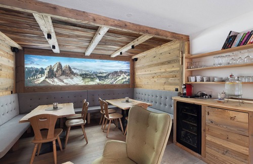 Selva dei Molini Apartment | Apartment 'Chalet-Suite Wald' with Mountain View, Private Terrace and Wi-Fi