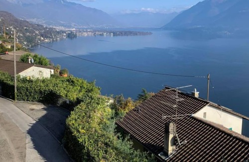 Ronco sopra Ascona Apartment | Apartment Casa Tana dei Leoni in Ronco sopra Ascona - 4 persons, 3 bedrooms