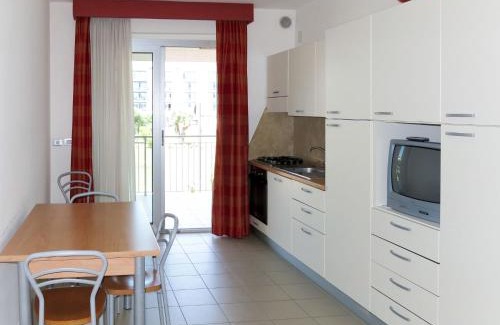 Roseto degli Abruzzi Apartment | Apartment Casa del Mar-2 by Interhome
