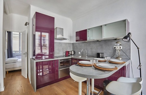 Strasbourg -Saint-Denis Apartment | Apartment Center of Paris