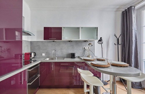 Strasbourg -Saint-Denis Apartment | Apartment Center of Paris