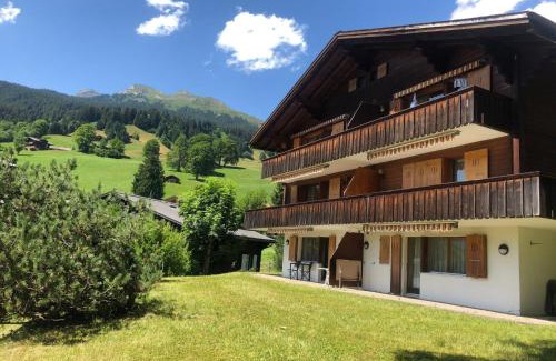 Grindelwald Apartment | Apartment Chalet Sunneblick by Interhome