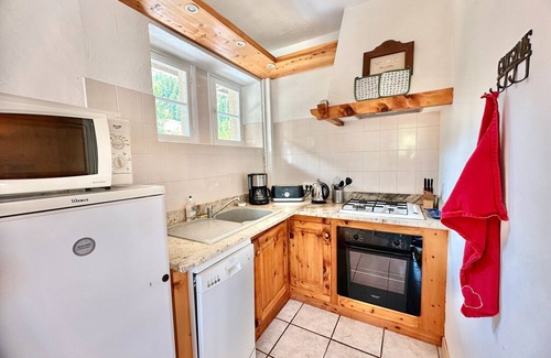 Ristolas Apartment | Apartment 'Chez Izaline Au Chalet De Segure' with Mountain View