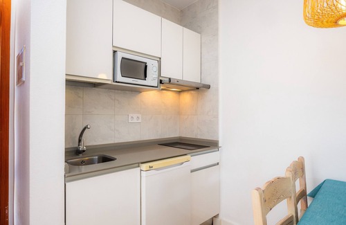 Canyamel Apartment | Apartment Close to the Beach with Pool Access, Private Terrace, Air Conditioning and Wi-Fi