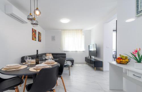 Trogir Apartment | Apartment Cvit