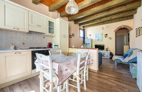 Calasetta Apartment | Apartment 'Da Giò, A Due Passi Dal Mare' with Private Terrace and Air Conditioning