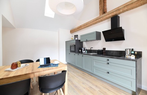 Heppenheim Apartment | Apartment 'Das Schiefe Haus Whg Odenwald' with Wi-Fi