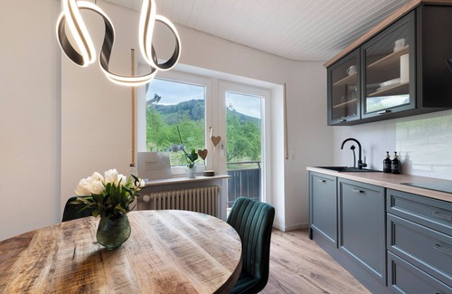 Kappelrodeck Apartment | Apartment 'Dasensteinblick' with Mountain View, Balcony and Wi-Fi