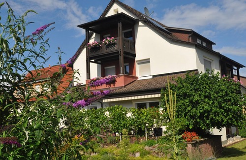 Bad Soden-Salmuenster Apartment | Apartment 1, 35 sqm, living/bedroom, kitchenette, balcony, max. 2 persons