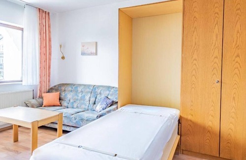 Bad Soden-Salmuenster Apartment | Apartment 2 rooms, one bedroom, one living room 45 sqm, max. 3 people