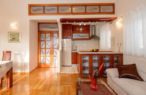 Gruz Apartment | Apartment Denis