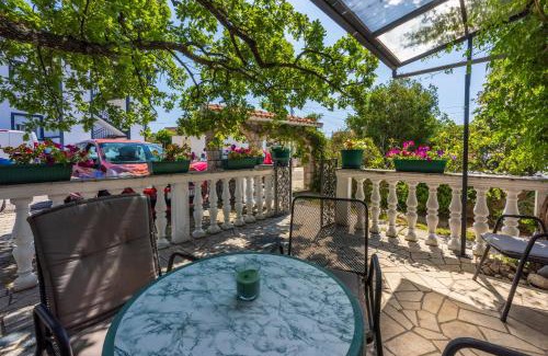Jadranovo Apartment | Apartment Dom