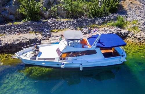 Dinjiska Apartment | Apartment Don - 90m from the sea: A4(5) - Dinjiska, Island Pag, Croatia
