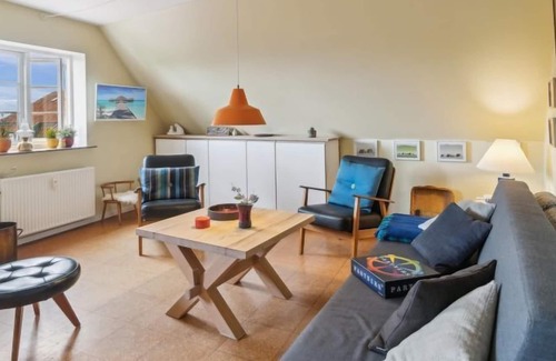 Ebeltoft Apartment | Apartment "Dorete" - 200m from the sea in Djursland and Mols in Ebeltoft - 6 persons, 2 bedrooms