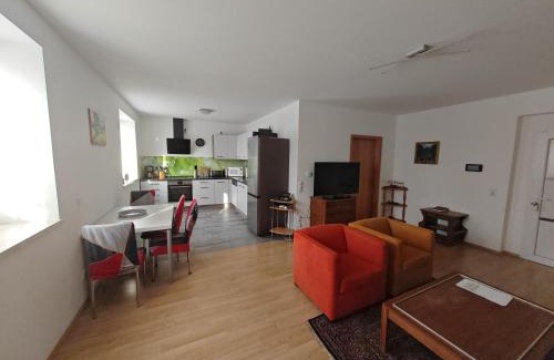 Grafenwohr Apartment | Apartment E2 - Gut ausgestattete 3-Zimmerwohnung 64 qm, für 1-3 Personen 1 DZ 1EZ