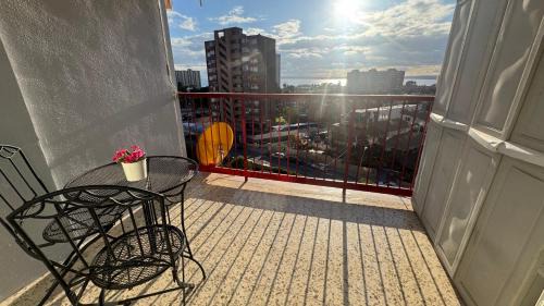 Cabo de las Huertas Apartment | Apartment en Alicante, Playa San Juan con piscina By Elconserje