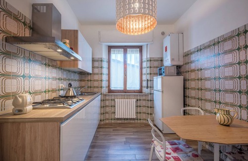 Montepulciano Apartment | Apartment 'Entro le mura' with Balcony & Wi-Fi