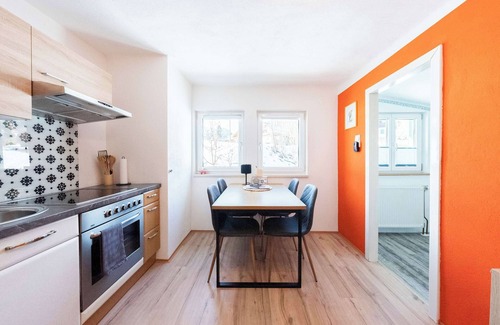 Altaussee Apartment | Apartment Enzian | Sauna | Parking | Kitchen